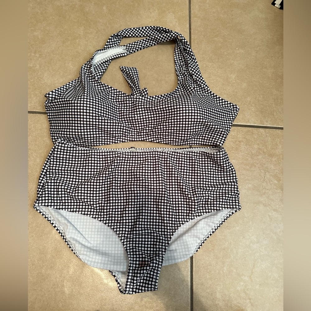 Meet curve 2x checkered bikini